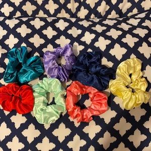 Silk scrunchies (7)